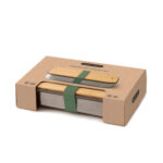 Sandwichbox 900 ml mit Holzdeckel von Black & Blum in Verpackung